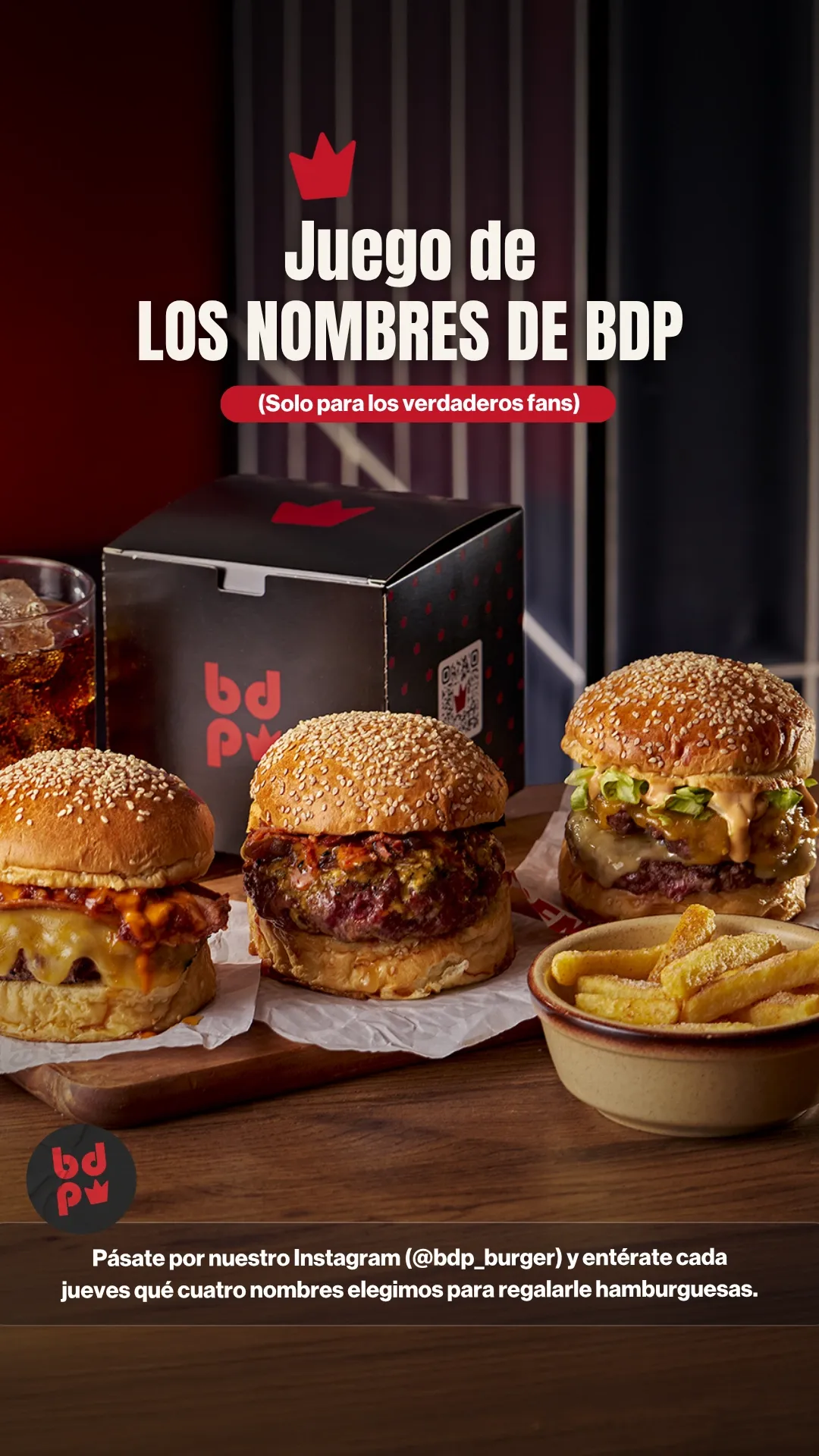 Juego de los nombres de BDP, solo para los verdaderos fans: cuatro hamburguesas, patatas y una caja de BDP sobre la mesa.